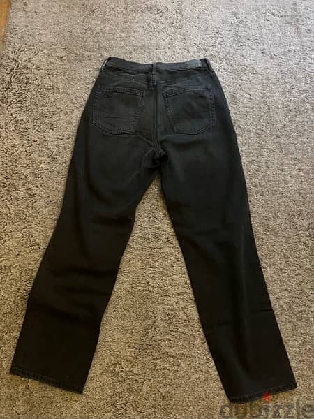 American Eagle black ripped jeans 2