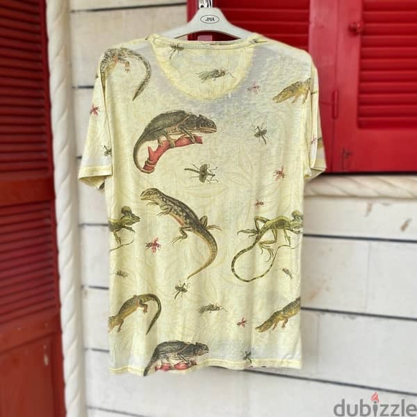 PULL & BEAR Reptiles Graphic T-Shirt. 1