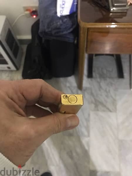 DUNHILL LIGHTER like new no scratches قداحة دنهيل ذهب شبه جديدة 2