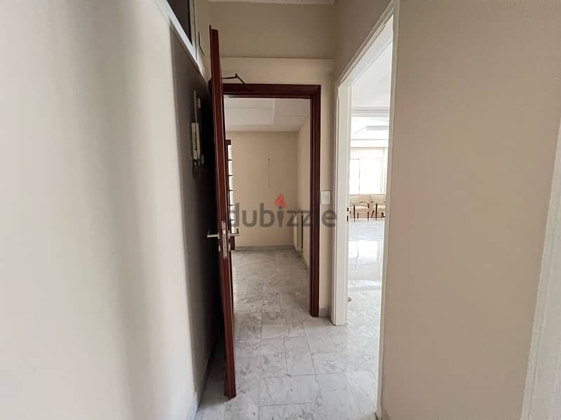 Sioufi 220m2 Fully Renovated Concierge Parking 9