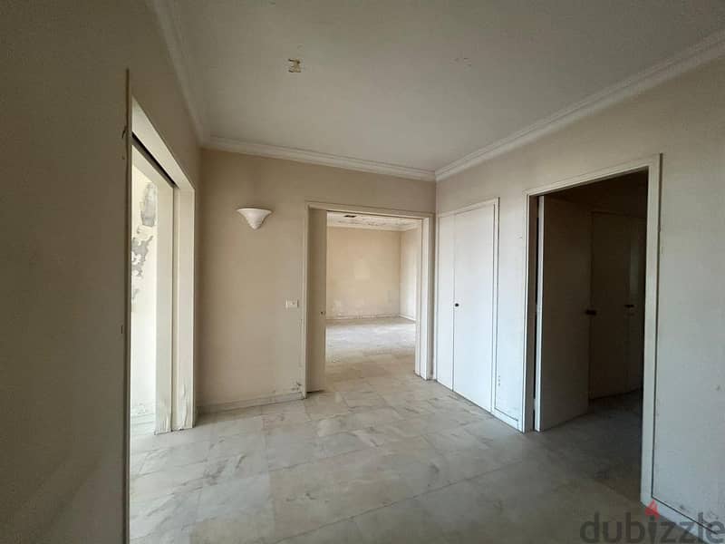 L15154-Fixer-Upper!Apartment In Tallet El-Khayat, Beirut For Sale 2