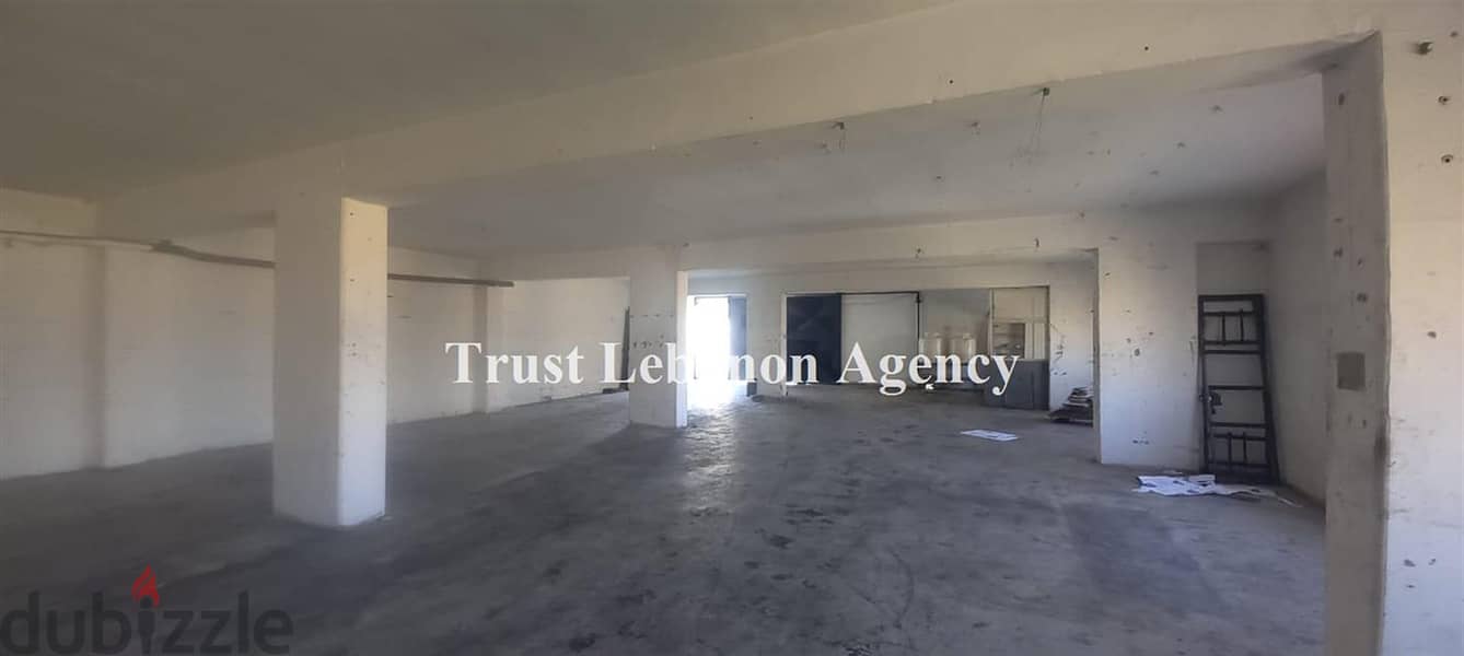 1100 Sqm | Prime Location Showroom For Rent In Hadath 2