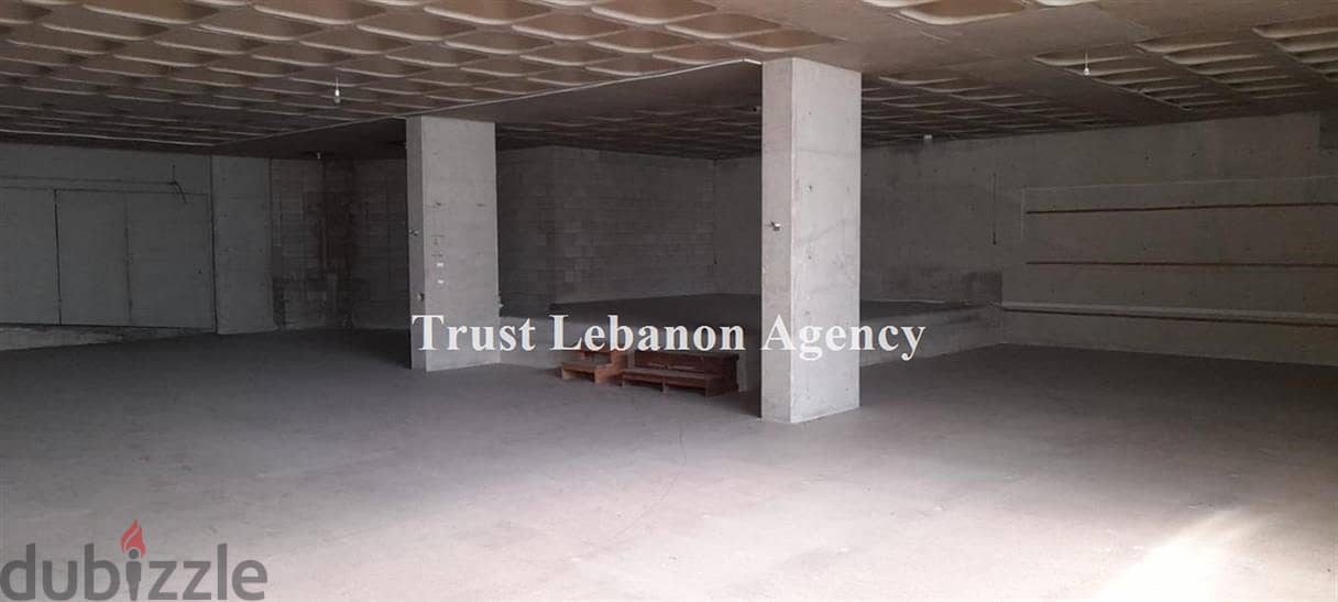1100 Sqm | Prime Location Showroom For Rent In Hadath 3