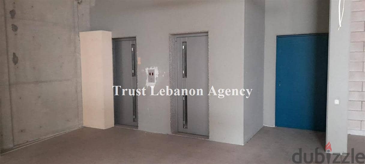 1100 Sqm | Prime Location Showroom For Rent In Hadath 4