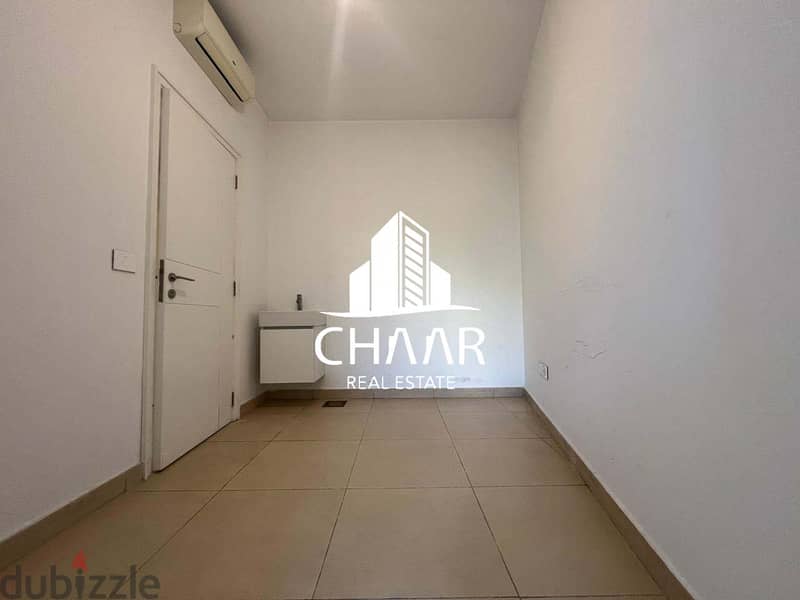 #R1866 - Office for Rent in Clemanceau 4
