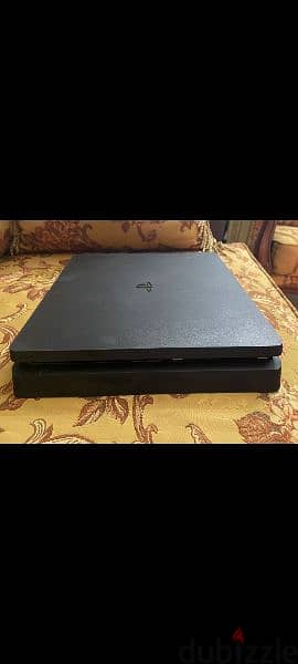 ps4 slim with 2 consoles and 4 cds 2