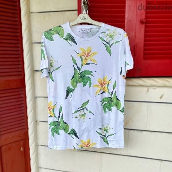 PULL & BEAR Hawaiian T-Shirt. 0