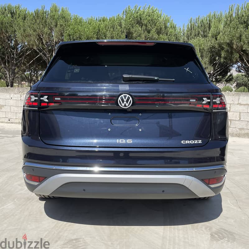 ID6 Crozz Pro | Volkswagen  2022 New | Seven-Seats | Navy Blue Color 4