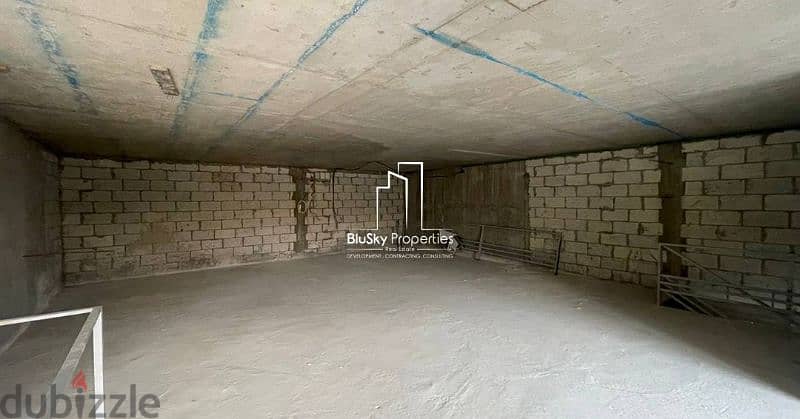 Shop 180m² 24/7 Electricity For RENT In Achrafieh #JF 5