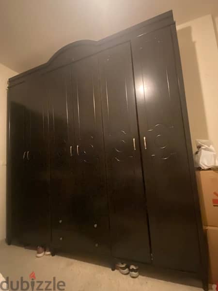 used closet as new 1