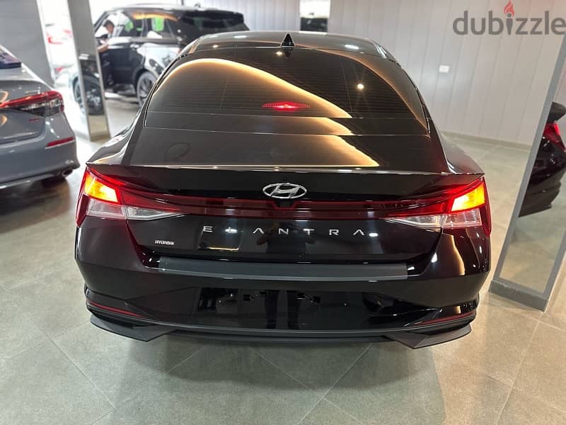 Hyundai Elantra 2022 7
