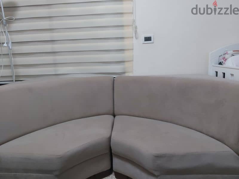 two corner sofas كنابايتين زاوية 5