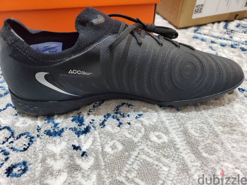 Football shoes from Dubai UAE 3