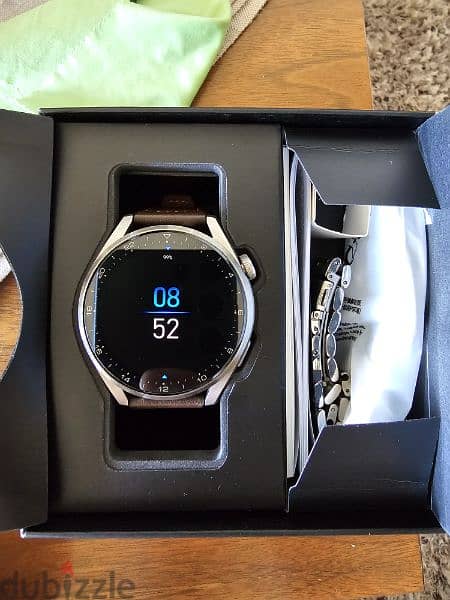 Huawei Watch 3 pro 270$ like NEW with Free strap Stainlnes and 2 cover 7