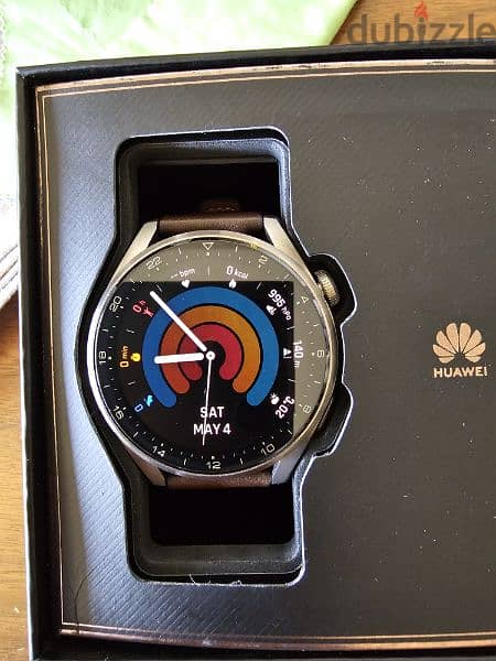 Huawei Watch 3 pro 270$ like NEW with Free strap Stainlnes and 2 cover 8