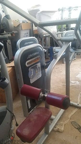 life fitness gym machines 1
