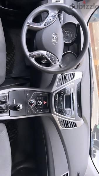 Hyundai Elantra 2015 3
