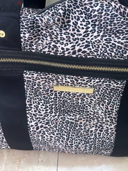 Victoria Secret carry on bag used excellent condition 1