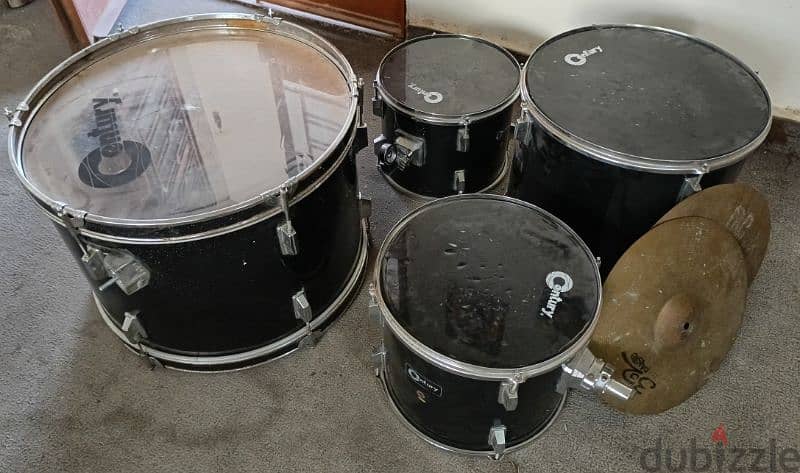 4 Century drums with pair Cymbal all used. طبول مع صنج ٤ 1