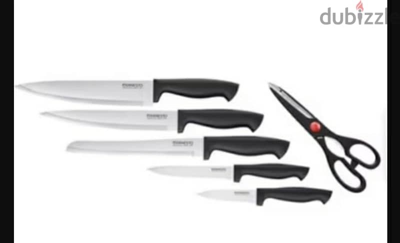 Ernesto 7 piece set filled knife block set/3$ delivery 1