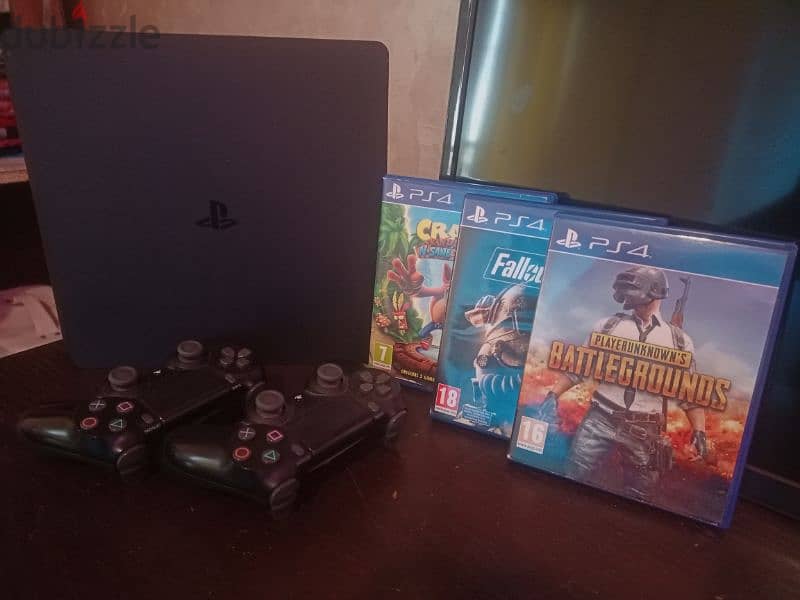"PS4" Slim 500Gb with Controller's 1