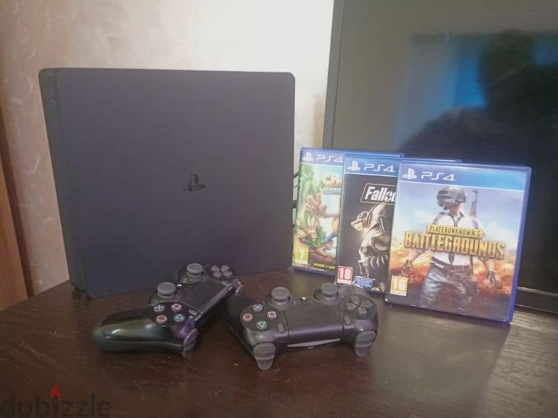 "PS4" Slim 500Gb with Controller's 3