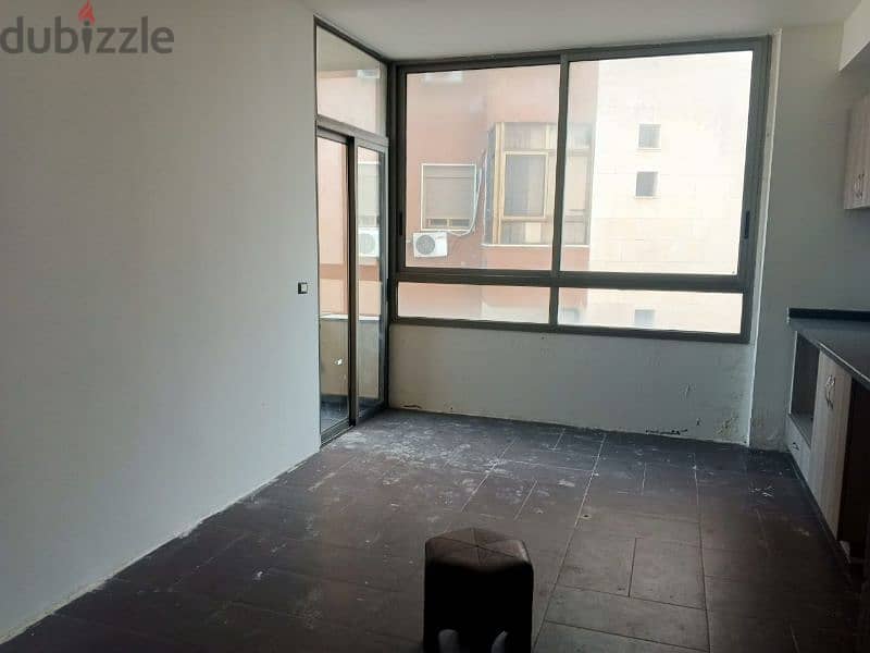 Apartment for sale in hazmieh شقة للبيع في الحازمية 8
