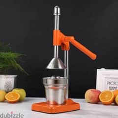 Pomegranate juicer, cooking pot, and cooking manually