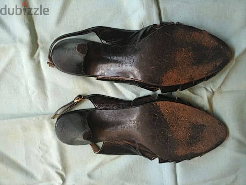 Black shoes made in Italy (Pierre Bertrand - Fance) - Not Negotiable 1