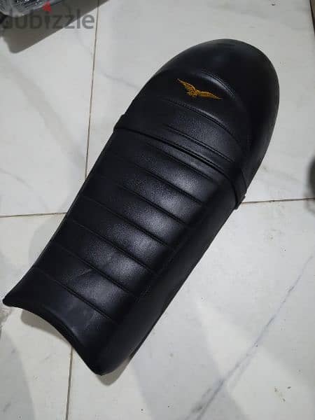 Bmw seat and Harley Davidson honda suzuki piaggio aprilia hero 10