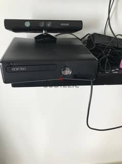 Xbox 360+ 20 cds+ 6 controllers