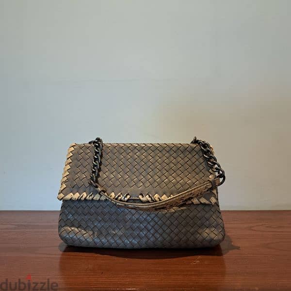 Bottega Veneta (Pre-Owned Handbag) 0