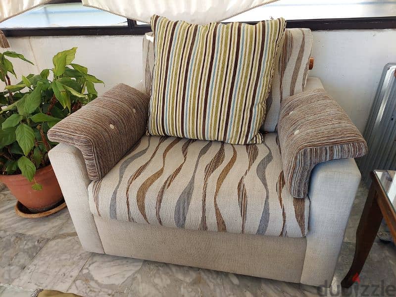 3 large living armchairs, كنبايات used but in good condition كنبايات 2