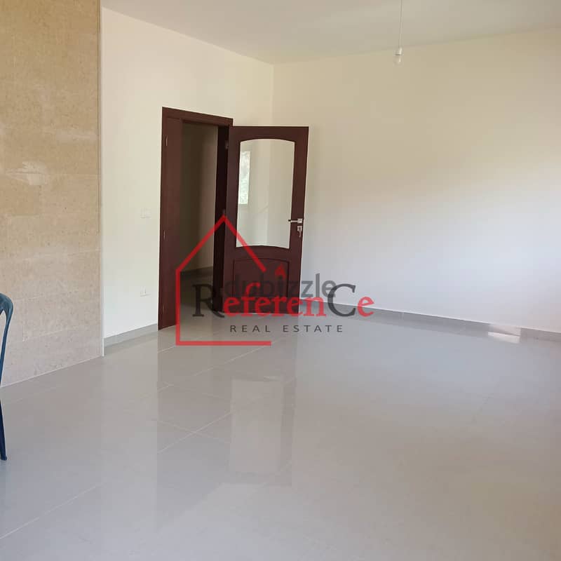 Aparmtent with terrace in Jbeil شقة مع تراس في جبيل 1