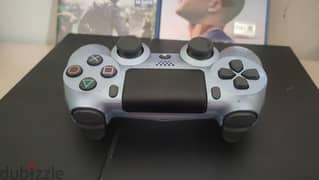 PS4 1 controller and four cd 0