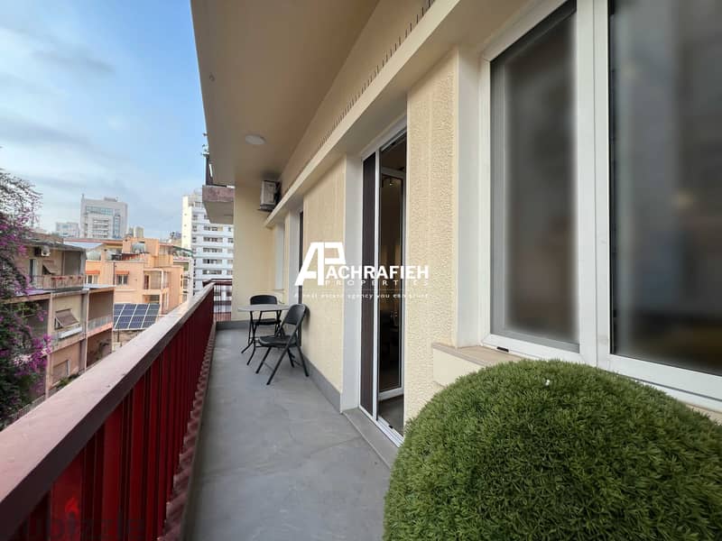 Golden Area - Apartment For Rent In Achrafieh - شقة للإجار في الأشرفية 2