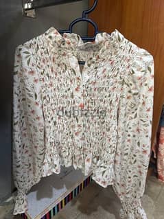 one size blouse in highh condition (brand valleygirlH 0