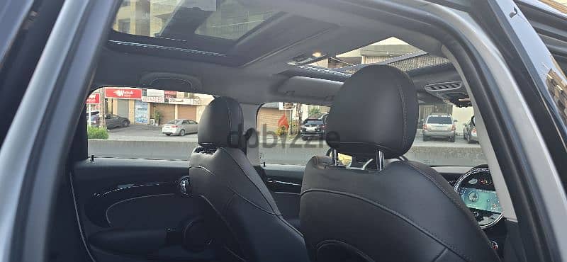 Mini Cooper S luxury package full options tiptronic like new 9