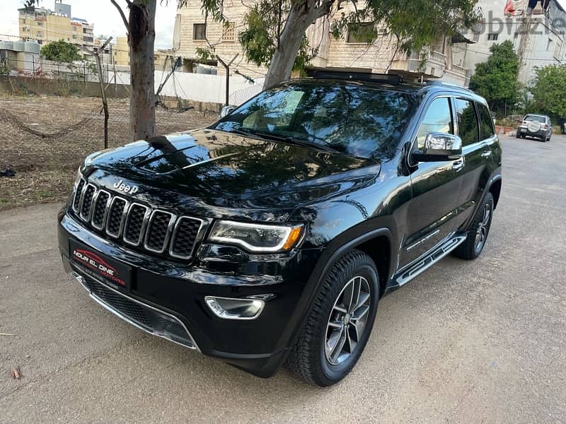 Jeep Grand Cherokee limited plus model 2018 super clean !!! 2