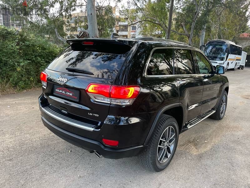 Jeep Grand Cherokee limited plus model 2018 super clean !!! 5