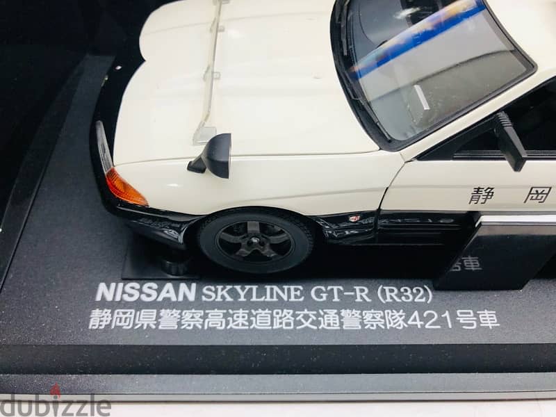 1/18 diecast full opening Rare Nissan Skyline GT-R (R32 POLICE HUNTER) 4