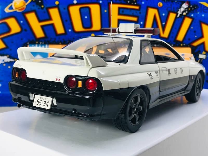 1/18 diecast full opening Rare Nissan Skyline GT-R (R32 POLICE HUNTER) 7