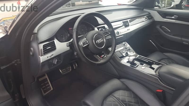 Audi S8 2015 5