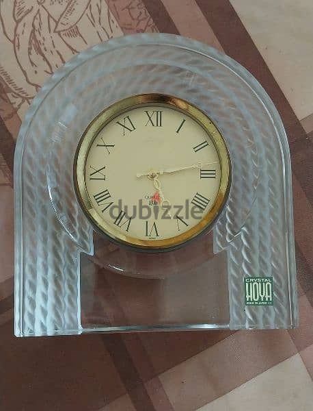 Lovely Vintage Lofty Hoya Clock in excellent condition. 0
