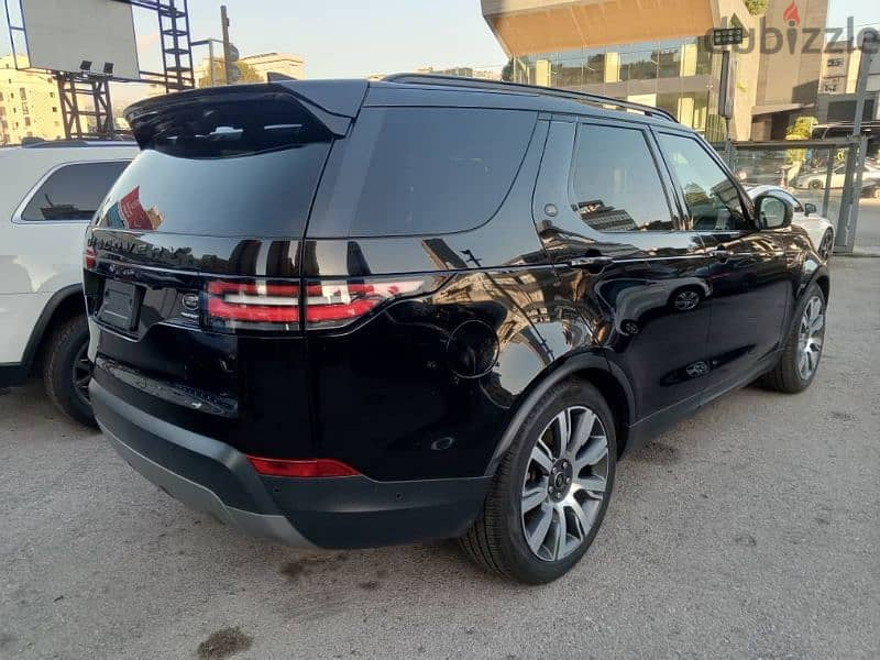 Land Rover Discovery HSE 2018 , Black on Black 3