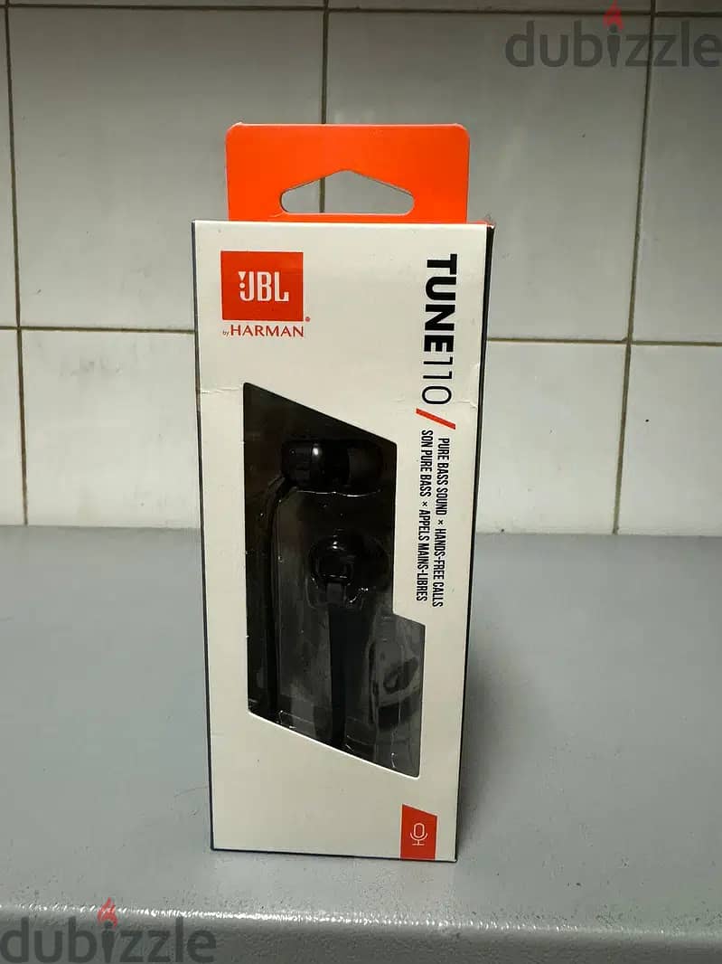 Jbl tune 110 earphones 3.5mm black 0