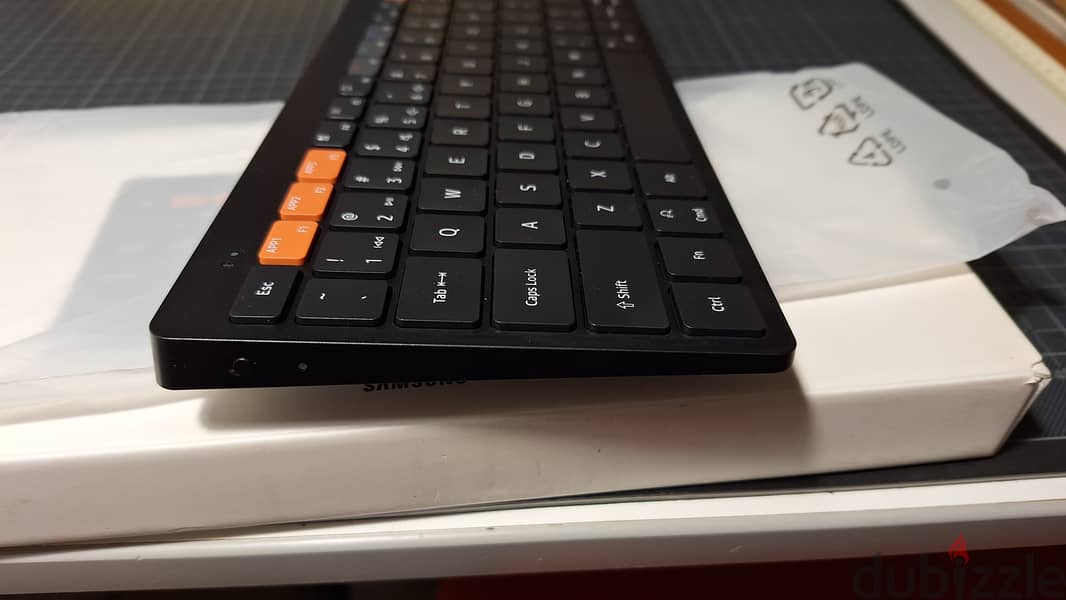 Samsung trio 500 wireless smart keyboard 6