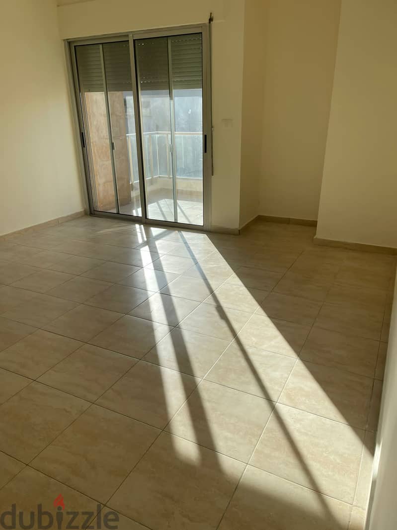 Achrafieh spacious apartment for rent prime location Ref#2373 5