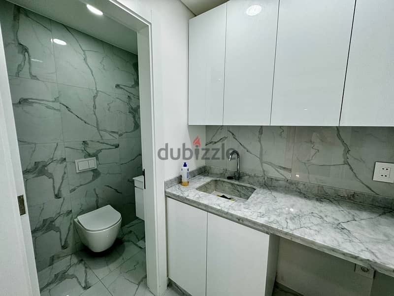 Modern Office For Rent in Tower fourty four Dekwaneh 8
