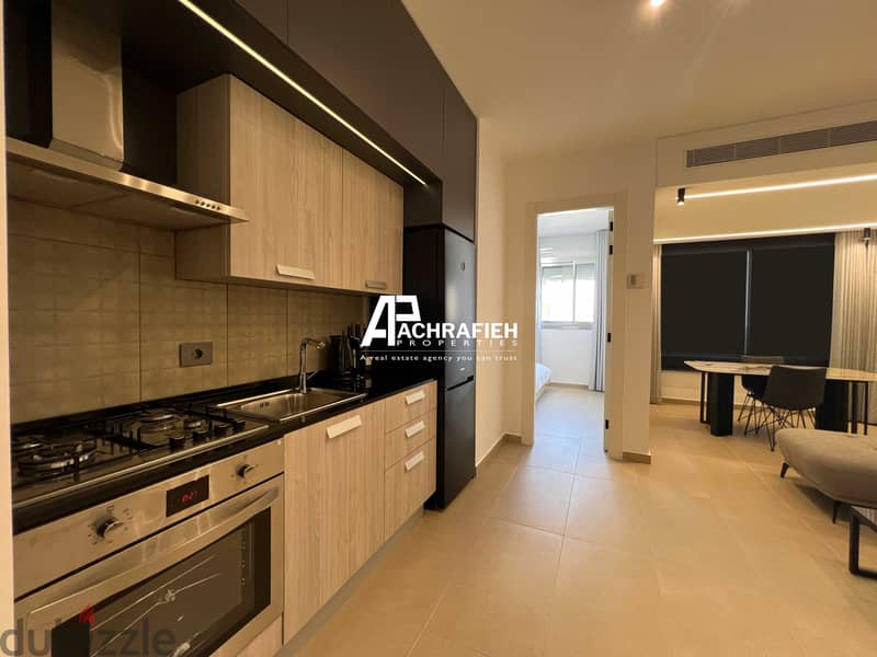 Apartment For Sale in Achrafieh - شقة للبيع في الأشرفية 4